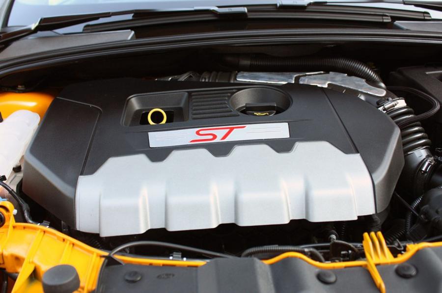  Ford Focus ST 2013 года  (фото 76 из 92)